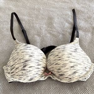 Victoria Secret Plunge Bra